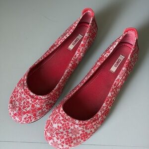 CAMPER Red Floral Flats Size EU 40